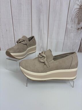Madden NYC Platform Slip-On Loafer Chain Detail Chunky Sneakers Taupe Size 7